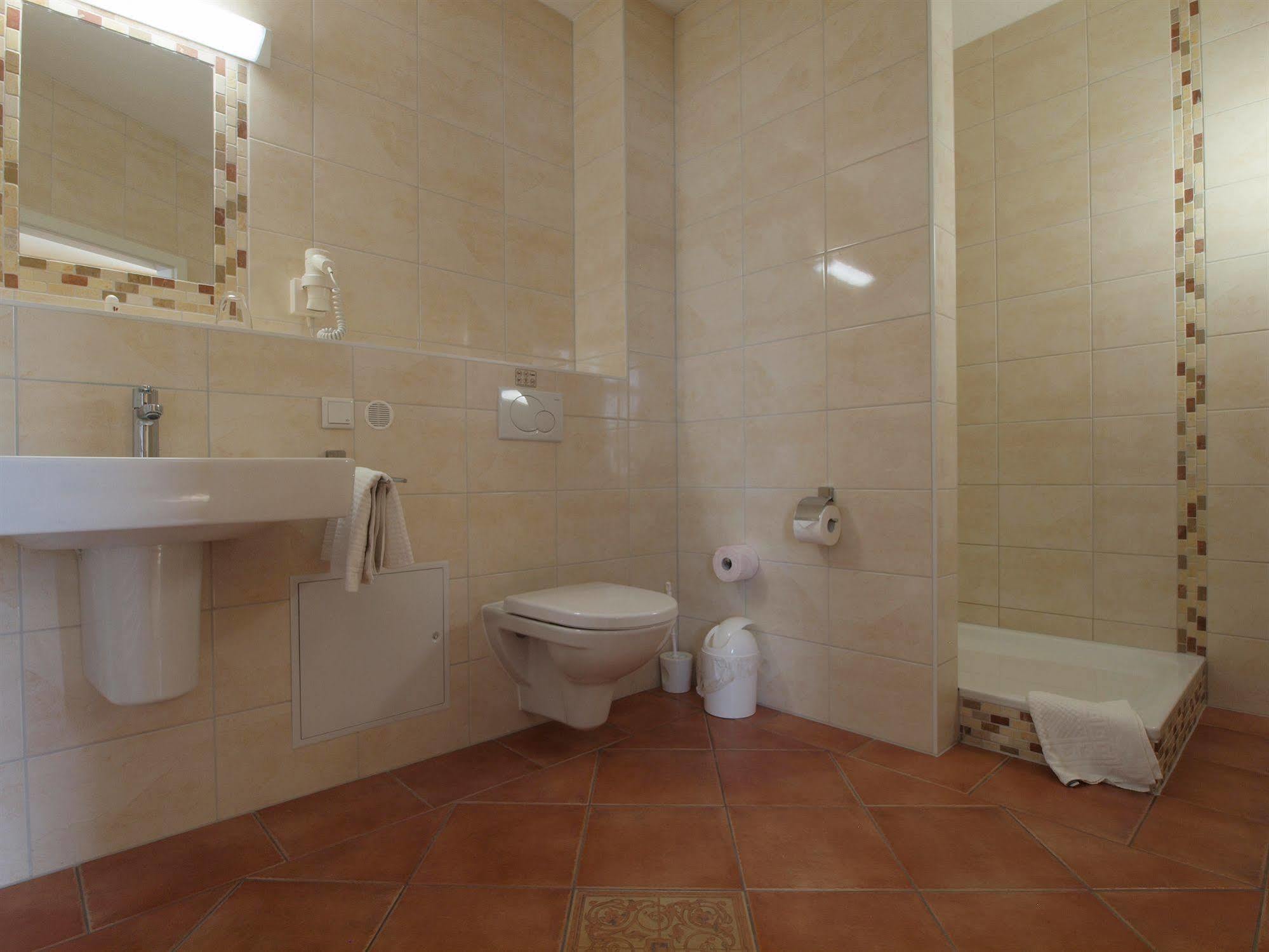 Hotel Bellevue Lauenburg Luaran gambar